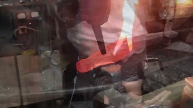 РУЧНАЯ КОВКА ГОЛОВЫ БАРАНА КАК В СТАРИНУ !!! смотреть онлайн