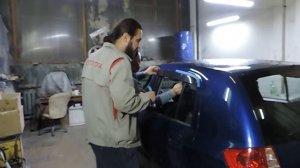 Шильдики авто на клей Момент, будет ли держаться?