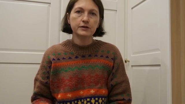 Мой винтажный свитер и праздничное освещение рижской телебашни