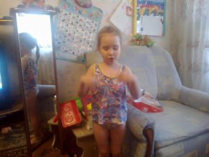 Сметанина Владислава 6 лет. "Волшебная гимнастика"