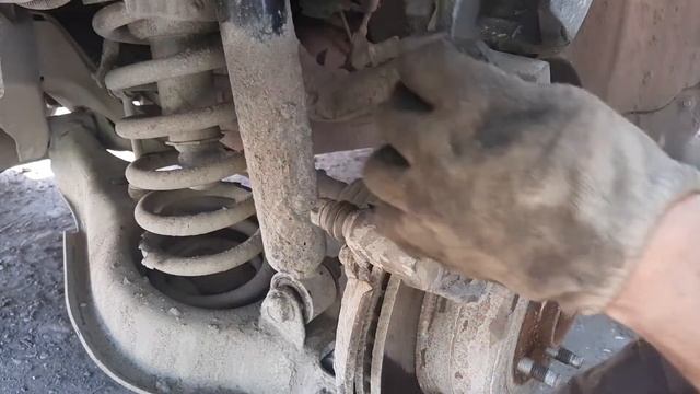 замена передних тормозных колодок на Opel Antara за 10 минут смотреть онлайн