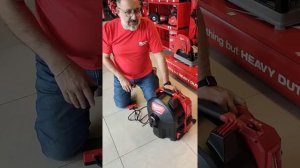 Ранцевая прочистная машина Milwaukee M18 FFSDC10 - краткий обзор