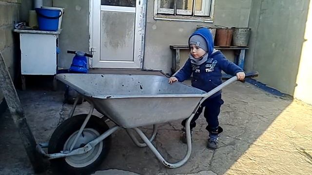 Папа возит сына на тачке смотреть онлайн