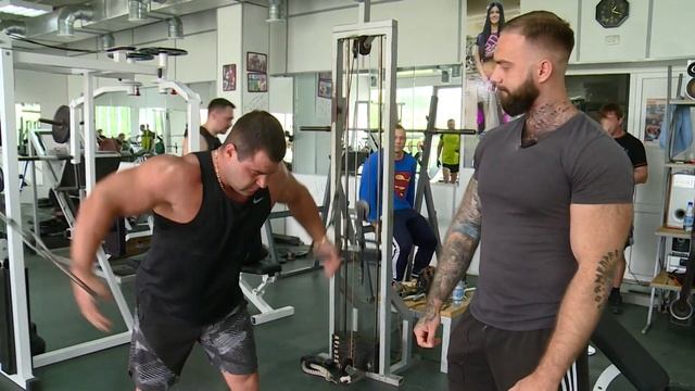 Тренировка для мышц груди и трицепса смотреть онлайн