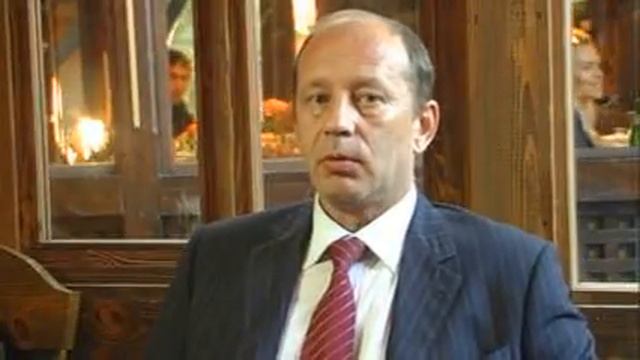 Олигархи и Бандиты. OLIGARXI I BANDITU.mov смотреть онлайн