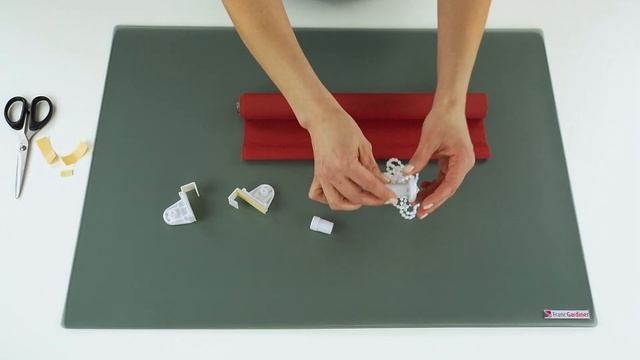 Установка рулонной миништоры PRAKTO на открываемую створку окна смотреть онлайн