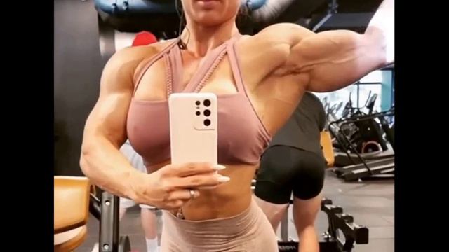 FEMALE BODYBUILDER , RALUCA , IFBB PRO FBB , FITNESS ICON , GYM WORKOUT смотреть онлайн