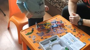 Как течет ток? Объясняем детям с помощью игры в Электросхемы