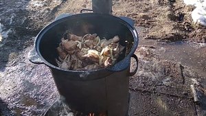 Блюдо ,,выходного дня,, в казане на костре