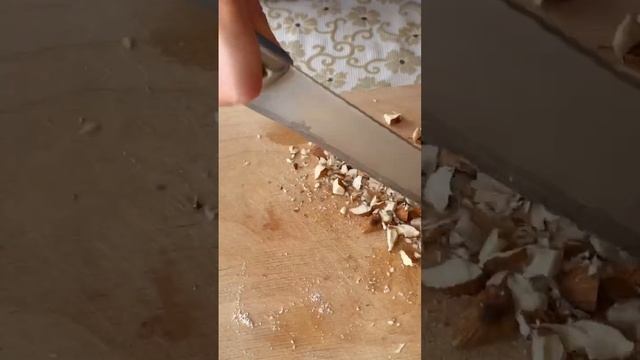 Десерт из персиков с творогом и крамблом?