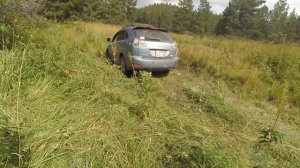 Ford Escape & Lexus RX 330 & лужа