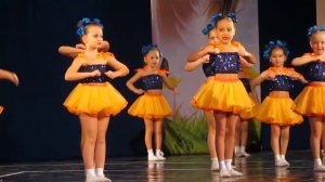 23.11.2019. Концерт "День матери". Группа "Одуванчики". Танец "Ладушки"