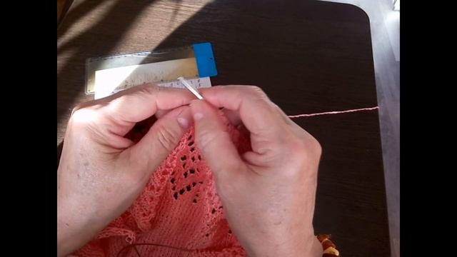 Ажурный пуловер с вырезом лодочка. Мастер-класс, схема смотреть онлайн