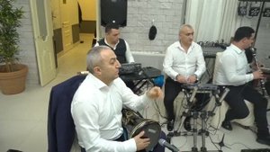 кларнет-Вардкез Акобян     очень душевная музыка