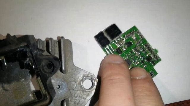 Автомобильные коммутаторы зажигания. Нашёл в них палладий и платину смотреть онлайн