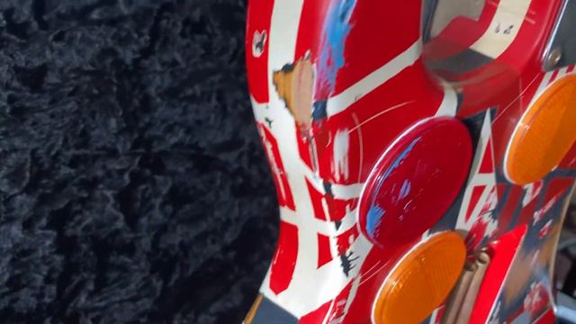 2007 EVH Frankenstein Fender Masterbuilt Guitar смотреть онлайн