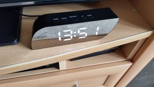 Часы- будильник электронные