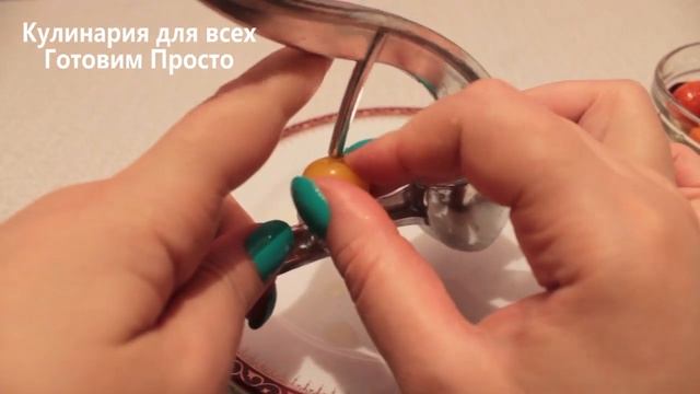 как быстро удалить косточку из вишни!DIY-How to Make a Homemade Cherry Pitter