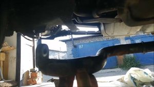 #061 снятие стабилизатора,замена втулок Audi Q7, VW Touareg ...