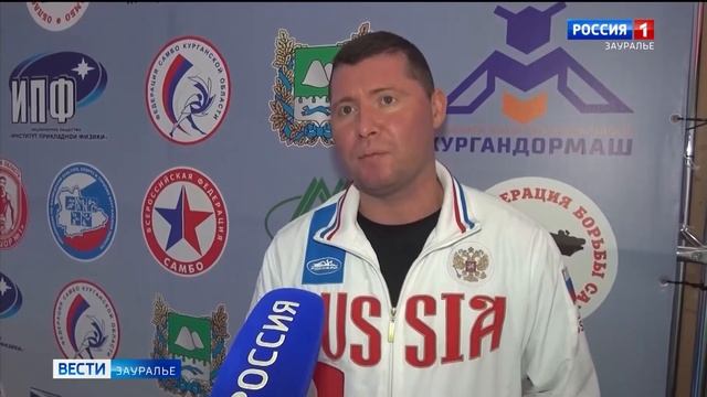 Екатерина Нефёдова из Куртамыша стала серебряным призёром юниорского первенства России по самбо