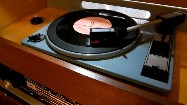 ВИА"Верасы",руководитель Василий Раинчик: "Малиновки заслыша голосок","Белый парус","Люблю тебя" смотреть онлайн