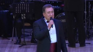 "Синяя вечность". Солист ансамбля песни и танца "Донбасс" Евгений Васькин