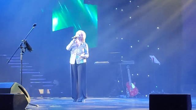 Ирина Грибулина. В Новом году.... сл. и муз. И.Грибулина смотреть онлайн