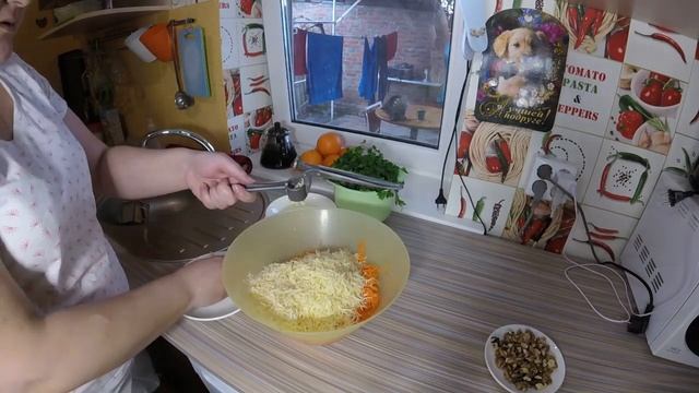 САЛАТ ИЗ МОРКОВИ С СЫРОМ И ЧЕСНОКОМ/salad with carrots