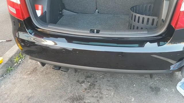 SKODA FABIA VRS 2011 PARKING SENSORS FITTED смотреть онлайн