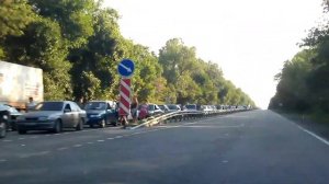 06.08.12 граница Белгород - Харьков пробка 10 км.