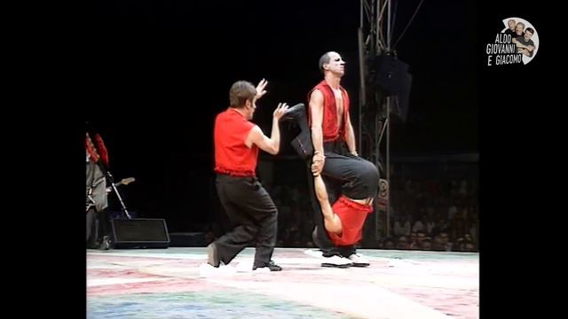 I bulgari Tiranos - Il Circo di Paolo Rossi | Aldo Giovanni e Giacomo смотреть онлайн