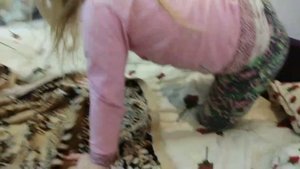 Учимся делать кувырок вперёд с подвыподвертом!!!