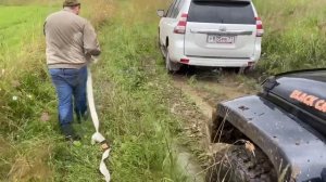 Засадили Toyota Land Cruiser Prado 150 на ровном месте - грибной оффроуд)