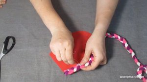 Коврик из остатков ткани и старых футболок. Коврик своими руками.