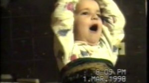 Девочка 4 года рассказывает сказку. Муха-цокотуха