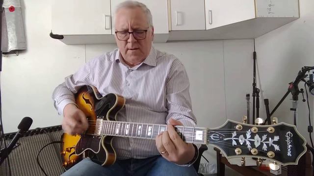 Epiphone Sheraton played clean sounds with some reverb only смотреть онлайн