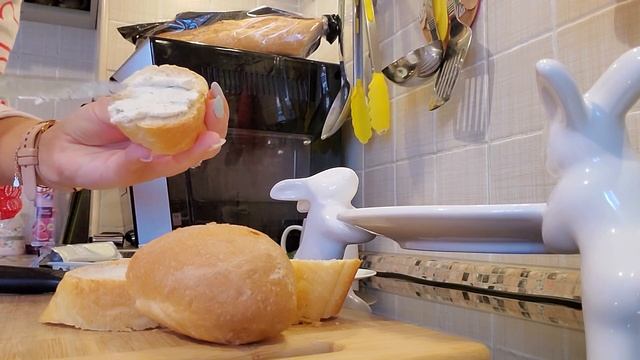 ASMR Идеальный завтрак | ХРУСТЯЩИЙ БАГЕТ С РИКОТТА | РЕЦЕПТ, ГОТОВКА смотреть онлайн