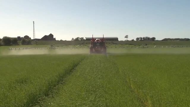 Прицепной опрыскиватель KUHN LEXIS 3000