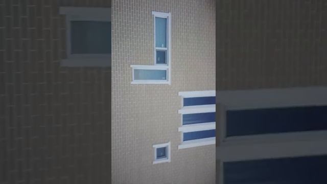 Монтаж фасада домика из СИП панелей термопанелью "ТеплоФасад"