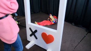 ТИНДЕР В РЕАЛЬНОЙ ЖИЗНИ !