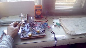 Добавка резистора в базу даёт увеличение длительности импульса и общей мощности блокинг генератора