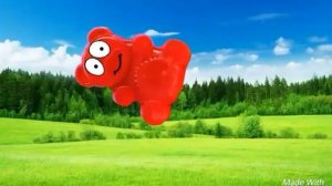 Желейный медведь Валера поет песню "Вокруг тебя весь мир кружит"