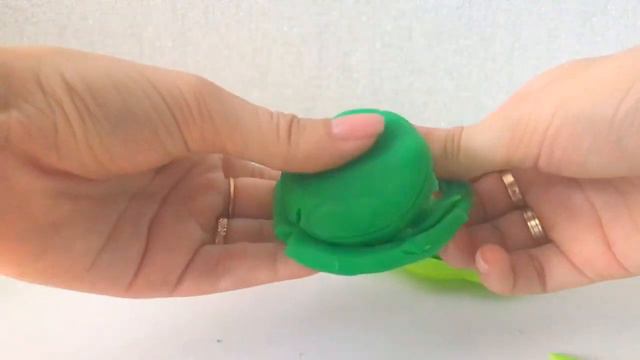 Грузовичок везёт своим друзьям вкусное мороженое | лепим мороженое для друзей смотреть онлайн