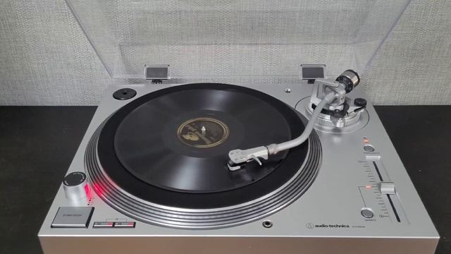 Поле моё, поле - Пётр Киричек и Соломон Хромченко смотреть онлайн