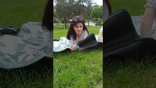 Непромокаемый плед на флисе! Супер штука для пикника ? смотреть онлайн