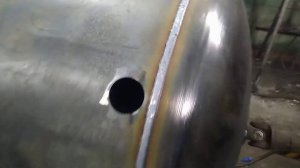 Теплоаккумулятор (буферная ёмкость) с теплообменником.