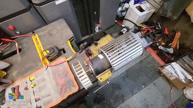 Diagnosing and Replacing A Suburban Furnace Motor -- My RV Works смотреть онлайн
