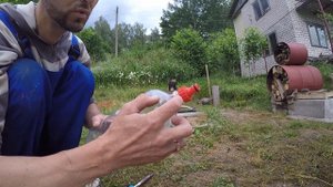 Дождеватель для полива своими руками меньше,чем за пять минут.Бутылка от минералки,паяльник и готов