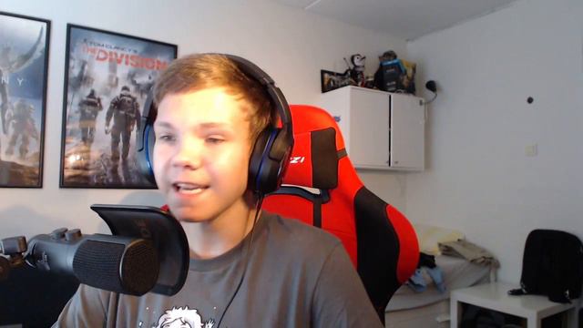 This is so annoying... (Adobe Premiere CC Disk Error) смотреть онлайн