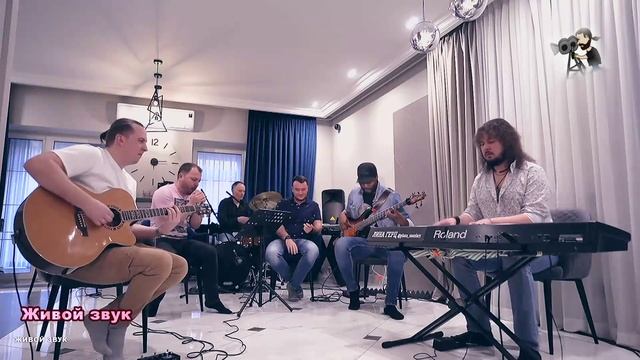 КвАРТирник у Сумишевского "Женщина августа" смотреть онлайн